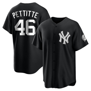 Andy Pettitte in New York Yankees American Baseball T-Shirt - Guineashirt  Premium ™ LLC